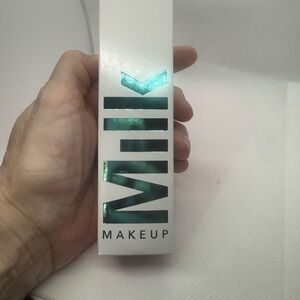 Milk Makeup Hydro Grip Set & Refresh Spray